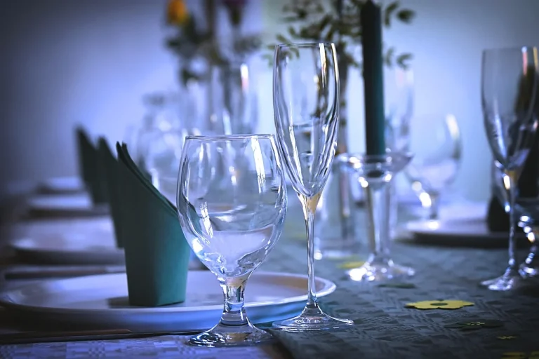 masa tacerii semnificatie